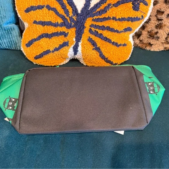 Trader Joe’s insulated bag - Picture 4 of 5